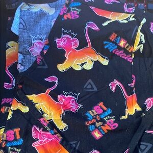 Disney Hakuna Matata Lion King Women's Scrub Top - Black and Multicolor